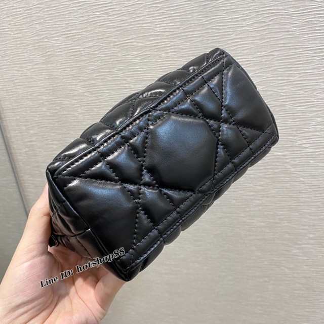 Dior專櫃爆款菱格黑色小牛皮女包 迪奧小號2022最新飯盒包 fkd1493